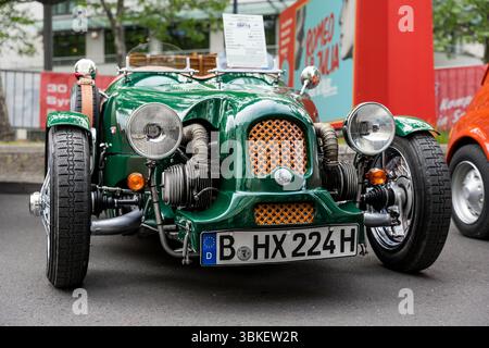 BERLINO – 10 MAGGIO 2025: Lomax 224, kit car britannica basata su Citroen 2CV, al Classic Days Berlin. Foto Stock
