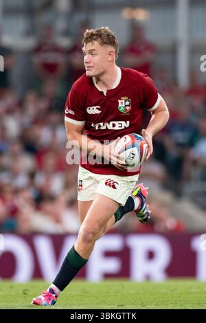 Irlanda. 20 giugno 2025. Fin Smith dei Lions durante la partita della Lions 1888 Cup tra British & Irish Lions e Argentina all'Aviva Stadium di Dublino, Irlanda, il 20 giugno 2025 (foto di Andrew SURMA/ Credit: SIPA USA/Alamy Live News Foto Stock