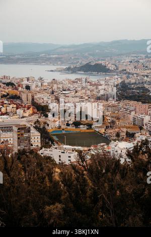Vista panoramica di Ceuta dal Monte Hacho al tramonto Foto Stock