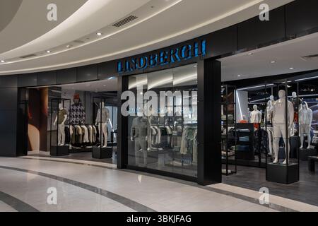 Negozio di abbigliamento da uomo LINDBERGH presso il centro commerciale American Dream di East Rutherford, New Jersey, Stati Uniti Foto Stock