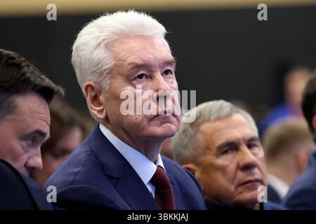 San Pietroburgo, Russia. 20 giugno 2025. Sergey Sobyanin, sindaco di Mosca durante la sessione Russia's Business Climate: National Model and Regional Opportunities del XXVIII Forum economico internazionale di San Pietroburgo presso l'Expoforum Convention and Exhibition Center. Credito: SOPA Images Limited/Alamy Live News Foto Stock