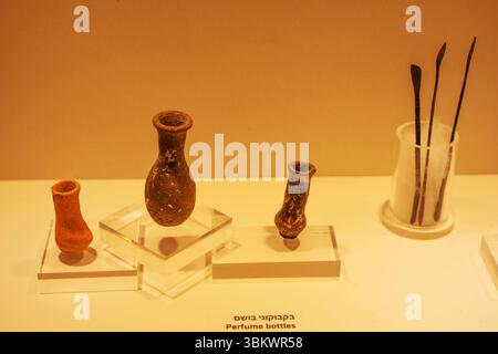 Il Museo Archeologico del Golan è un museo dei reperti archeologici delle alture del Golan, situato a Katzrin. Il museo presenta manufatti provenienti da Foto Stock
