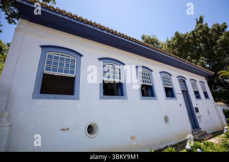 Sao Luiz do Paraitinga, SP, Brasile - 10 dicembre 2022 - facciata della casa dove nacque Oswaldo Cruz, Sanitarista brasiliano. Ora un museo all'interno Foto Stock