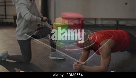 Scarpe da ginnastica con camicia rossa, pantaloncini neri in palestra, con tablet che proiettano carte 3D, spazio copia Foto Stock