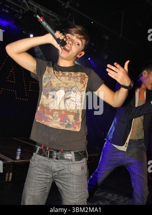 Nathan of the Wanted al G-A-Y di Londra- 05 novembre 2011 FAMOUS PICTURES AND FEATURES AGENCY 13 HARWOOD ROAD LONDRA SW6 4QP REGNO UNITO tel +44 (0) 20 7731 9333 fax +44 (0) 20 7731 9330 e-mail info@famous.uk.com www.famous.uk.com FAM43086 Foto Stock