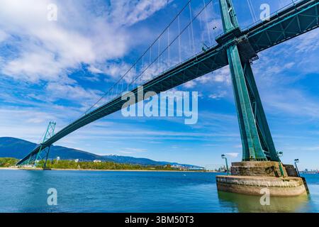 Lions Gate Bridge, un ponte sospeso che collega Vancouver e North Vancouver in Canada Foto Stock