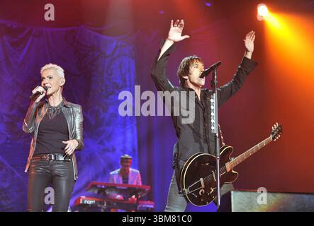 Roxette si esibisce alla Wembley Arena di Londra - 15 novembre 2011 Foto Stock