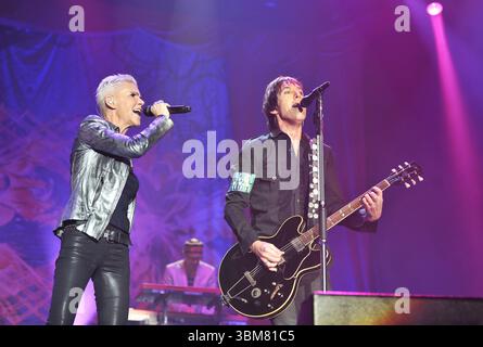 Roxette si esibisce alla Wembley Arena di Londra - 15 novembre 2011 Foto Stock