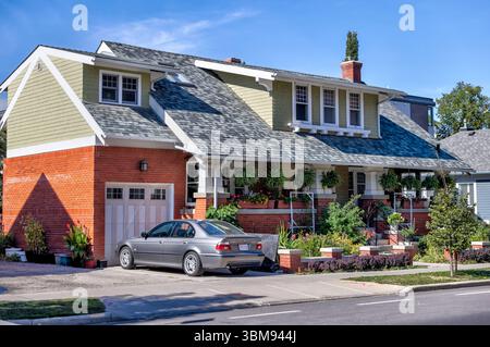 Calgary, Alberta - settembre 2022: Paesaggi urbani nel distretto Mission di Calgary Foto Stock