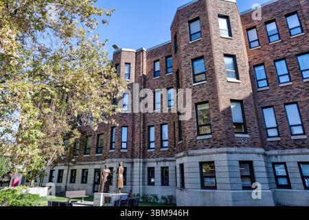 Calgary, Alberta - settembre 2022: Paesaggi urbani nel distretto Mission di Calgary Foto Stock