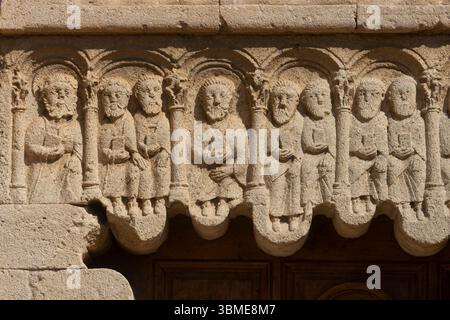 Ganagobie, Prieuré de Ganagobie, Westportal Foto Stock