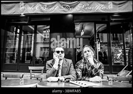 Nouvelle Vague (2025) diretto da Richard Linklater e interpretato da Guillaume Marbeck, Zoey Deutch e Aubry Dullin. Un omaggio a Jean-Luc Godard, che racconta la realizzazione di un film senza fiato e celebra lo spirito rivoluzionario del cinema francese degli anni '1960. La pubblicità è ancora SOLO PER USO EDITORIALE. Credito: BFA / Netflix Foto Stock