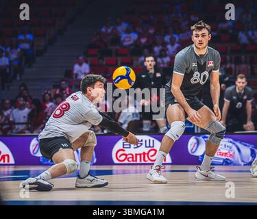 Giappone vs Canada durante la partita maschile FIVB Volleyball Nations League 2024 del 27 giugno a Łódź, Polonia. Foto Stock