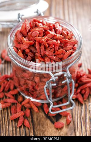Porzione di sana essiccati Goji bacche (Wolfberry) come dettagliato di close-up shot Foto Stock
