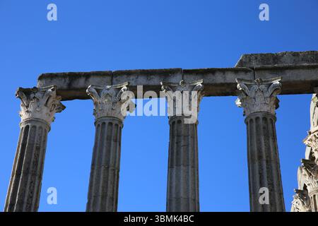 Portogallo. Tempio romano di Evora. I secolo d.C. Antica provincia romana iberica della Lusitania. Foto Stock