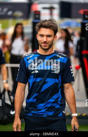 Spielberg, Austria. 27 giugno 2025. Il pilota francese del BWT Alpine F1 Team Pierre Gasly visto nel paddock del Gran Premio d'Austria di Formula 1 2025. Credito: SOPA Images Limited/Alamy Live News Foto Stock