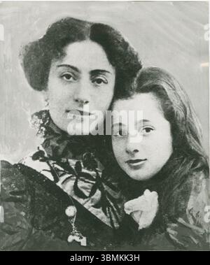 Ritratto della cantante italiana Gemma Bellincioni con la figlia Bianca stagno Bellincioni. Foto Stock