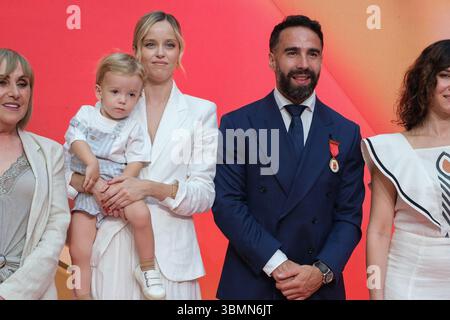 Daniel Carvajal durante la medaglia d'oro dell'amministrazione regionale al calciatore del Real Madrid Daniel Carvajal, al Real Casa de Correos, il 27 maggio 2025 a Madrid, Spagna. Con: Daphne Cañizares e Daniel Carvajal durante la medaglia d'oro dell'amministrazione regionale al calciatore del Real Madrid Daniel Carvajal, al Real Casa de Correos, il 27 maggio 2025 a Madrid, Spagna. Dove: Madrid, Spagna quando: 27 maggio 2025 credito: Oscar Gonzalez/WENN Foto Stock