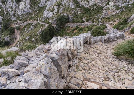 Percorso di trekking gr221, Ses Voltes, catena montuosa tramuntana, Escorca, Maiorca, isole Baleari, Spagna, Europa Foto Stock