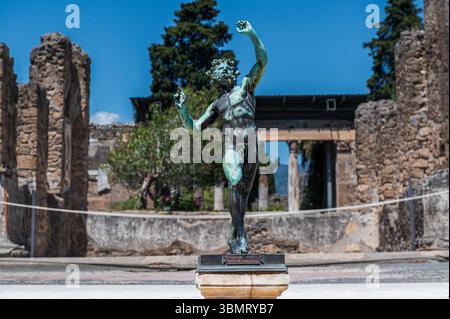 Primo piano del fauno, Casa del fauno, Pompei, Italia Foto Stock