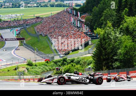 Spielberg, Austria. 28 giugno 2025. Oliver Bearman (GBR) - Haas F1 Team durante la Formula 1 MSC Cruises Austrian Grand Prix 2025, Spielberg, Austria, dal 26 al 29 giugno - Round 11 of 24 of 2025 F1 World Championship Credit: Alessio De Marco | Avens-Images.com/Alamy Live News Foto Stock