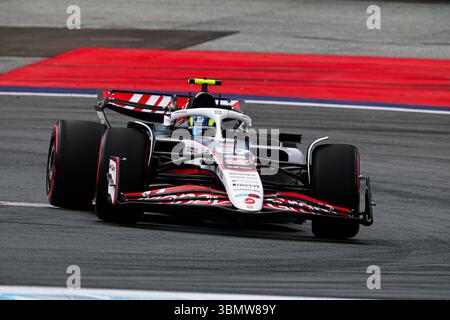 Spielberg, Austria. 28 giugno 2025. Oliver Bearman (GBR) - Haas F1 Team durante la Formula 1 MSC Cruises Austrian Grand Prix 2025, Spielberg, Austria, dal 26 al 29 giugno - Round 11 of 24 of 2025 F1 World Championship Credit: Alessio De Marco | Avens-Images.com/Alamy Live News Foto Stock