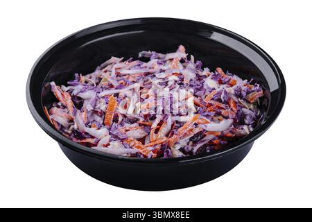 Natura morta alimentare, insalata di cavolo rosso. cavolo in una ciotola Foto Stock