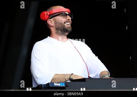 David Puentez Live Beim Rainbow Festival 2025 am Fühlinger SEE. Köln, 28.06.2025 Foto Stock