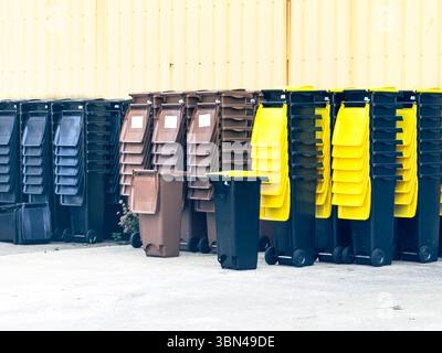 Contenitore per rifiuti, per lo smistamento selettivo Foto Stock