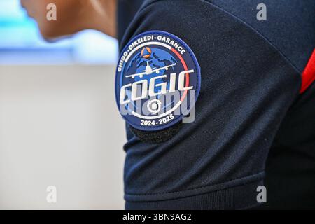 Parigi, Francia. 1 luglio 2025. Interministerial Crisis Management Operations Center (COGIC) a Parigi, Francia, il 1° luglio 2025. Un'intensa ondata di caldo colpisce la Francia da diversi giorni. A partire dalle ore 12:00, 16 reparti saranno messi in allarme rosso per temperature estreme, mentre 68 rimarranno in allarme arancione. Foto di Jeanne Accorsini/Pool/ABACAPRESS.COM credito: Abaca Press/Alamy Live News Foto Stock