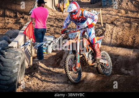 Nephi, Utah – 28 giugno 2025: Il pilota di motocross Nick Thompson corre durante la gara Juab Xtreme Racing a Nephi, Utah. Foto Stock
