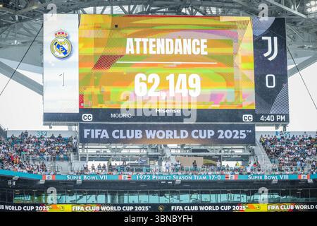 Miami, Stati Uniti d'America. 1 luglio 2025. Pubblico durante la partita tra il Real Madrid e la Juventus valido per la gara di 16 della Coppa del mondo per club FIFA all'Hard Rock Stadium di Miami, Stati Uniti martedì 1 luglio 2025 credito: Brazil Photo Press/Alamy Live News Foto Stock