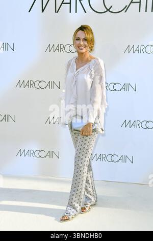 Monika Sozanska bei der Marc Cain Fashion Show Una TRANQUILLA RIBELLIONE a Berlino AM 01.07.2025 *** Monika Sozanska al Marc Cain Fashion Show Una TRANQUILLA RIBELLIONE A Berlino il 01 07 2025 Foto Stock