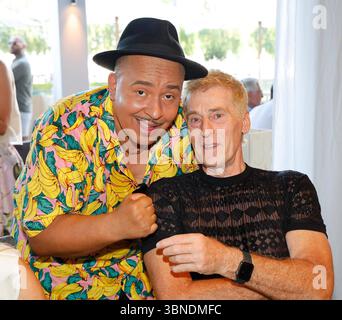 Lou Bega, Uli Stein bei der Eröffnung CHIO 2025 ad Aquisgrana. *** Lou Bega, Uli Stein all'apertura del CHIO 2025 ad Aquisgrana Foto Stock