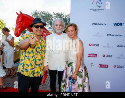 Lou Bega, Julia Becker Funke Media Gruppe, Dr. Hermann Bühlbecker Alleininhaber Lambertz bei der Eröffnung CHIO 2025 ad Aquisgrana. *** Lou Bega, Julia Becker Funke Media Group , Dr. Hermann Bühlbecker proprietario unico Lambertz all'apertura di CHIO 2025 ad Aquisgrana Foto Stock
