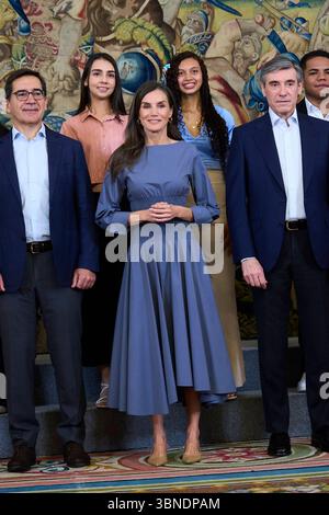 Madrid, Madrid, Spagna. 2 luglio 2025. La regina Letizia di Spagna partecipa a un'udienza con i rappresentanti della Fondazione BBVA Microfinance al Palazzo Zarzuela il 2 luglio 2025 a Madrid, Spagna (immagine di credito: © Jack Abuin/ZUMA Press Wire) SOLO PER USO EDITORIALE! Non per USO commerciale! Foto Stock