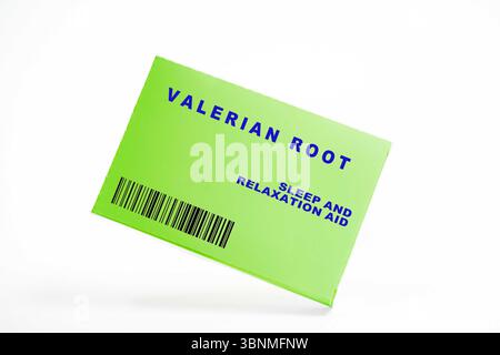 Radice di Valeriana tradizionalmente utilizzata per ridurre l'insonnia e promuovere il rilassamento. Foto Stock