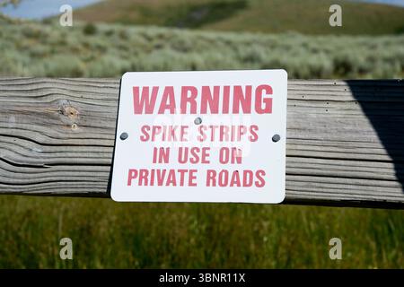 Nessun segnale di violazione su strada privata vicino a terreni pubblici nell'Idaho centro-meridionale Foto Stock