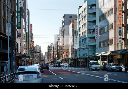 Kappabashi Dogugai (la città della cucina di Tokyo), dove è possibile acquistare tutti i tipi di utensili da cucina residenziali e commerciali, Tokyo, Giappone. Foto Stock
