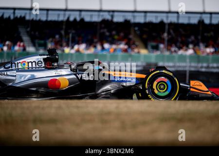 81 PIASTRI Oscar (aus), McLaren F1 Team MCL39, azione durante l'ottavo round del campionato FIA di Formula 2 2025 dal 4 al 6 luglio 2025 sul circuito di Silverstone, a Silverstone, Regno Unito - foto Alberto Vimercati / DPPI Foto Stock