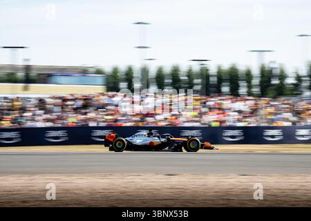 81 PIASTRI Oscar (aus), McLaren F1 Team MCL39, azione durante l'ottavo round del campionato FIA di Formula 2 2025 dal 4 al 6 luglio 2025 sul circuito di Silverstone, a Silverstone, Regno Unito Foto Stock