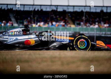 81 PIASTRI Oscar (aus), McLaren F1 Team MCL39, azione durante l'ottavo round del campionato FIA di Formula 2 2025 dal 4 al 6 luglio 2025 sul circuito di Silverstone, a Silverstone, Regno Unito Foto Stock