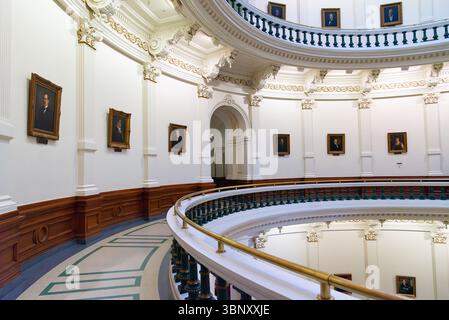 Austin, Texas - Stati Uniti - 19 giugno 2025: Interno del Texas State Capitol Building ad Austin, Texas, USA. Foto Stock