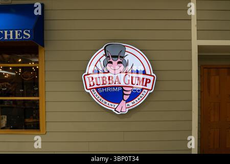 Ristorante e mercato Bubba Gump Shrimp Co. In un centro commerciale di Edmonton, Alberta, Canada. Foto Stock
