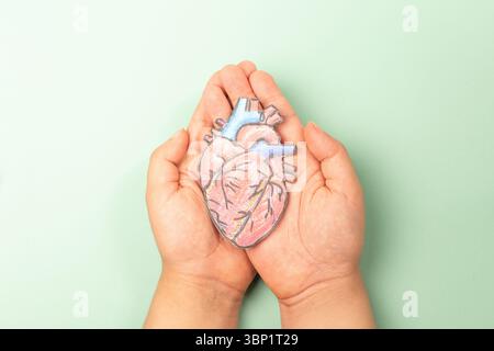 Infarto, malattia di miocardite, infiammazione del muscolo, trombosi e stress cardiaco, frequenza del battito cardiaco e condizione medica Foto Stock