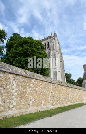 Abbaye du Bec-Hellouin la tour Saint Nicolas Foto Stock