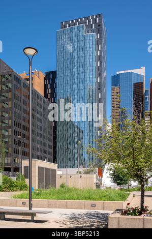 Calgary, Alberta - 29 giugno 2025: L'hotel Dorion, by Marriott, nel centro di Calgary, Alberta. Foto Stock