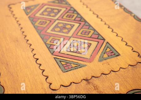 Raro portagioie in legno, primo piano. Foto Stock