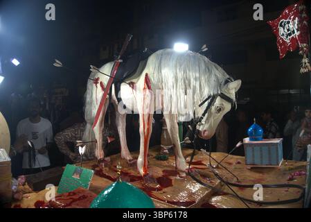 Rajkot, Gujarat, India. 6 luglio 2025. Muharram Festival Tazia Parade 2025. Crediti: Nasirkhan Davi/Alamy Live News Foto Stock