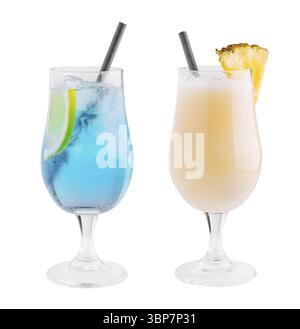 Cibo, due cocktail sono in piedi su uno sfondo bianco, guarniti con lime e ananas Foto Stock